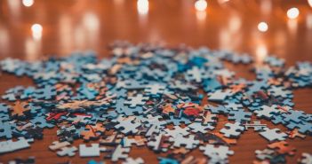 262 Puzzler trafen sich in Berlin zum Puzzle Masters-Finale (Foto: AdobeStock - GOKHAN - 321142896)