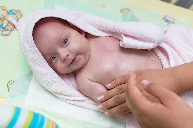 Baby-Fettcreme Diese Creme ist besonders im Winter wichtig, um die zarte Babyhaut vor der kalten Luft zu schützen. (#03)