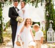 Blumen streuen Hochzeit: Wichtige Tipps für Blumenmädchen ( Foto: Adobe Stock-oksix )