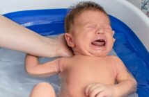 Erkältungsbad für Babys: Darauf solltest du achten (Foto: Adobe Stock-Ersin )