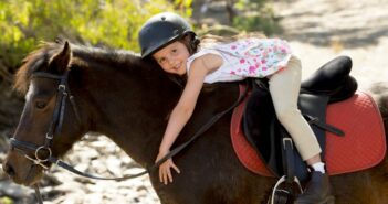 Familienurlaub mit Kindern in der Auvergne