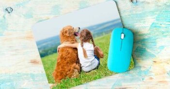 Mousepad mit Bild als Taufgeschenk ( Foto: Adobe Stock - Ievgen Skrypko )