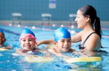 Schwimmtraining mit den Kleinsten: Gut vorbereitet schwimmt sich's besser ( Foto: Adobe Stock- Monkey Business)