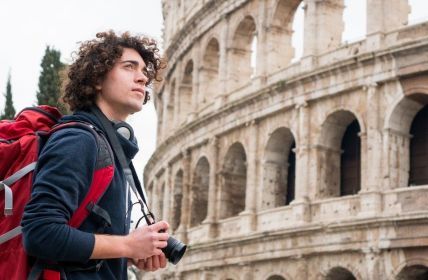 FDSV Student Protection Plan ermöglicht schnelle Kursfortsetzung nach (Foto: AdobeStock - Marko Rupena - 225986603)