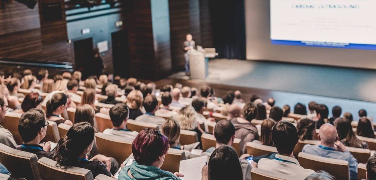 NRW führend bei Teilzeitstudierenden - Hochschulen sollten (Foto: AdobeStock 460085365 kasto)