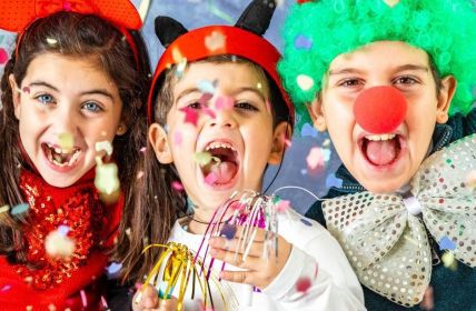 Tradition und Freiheit: Die Vielfalt des Karnevals erleben (Foto: AdobeStock 238713213 Victor)