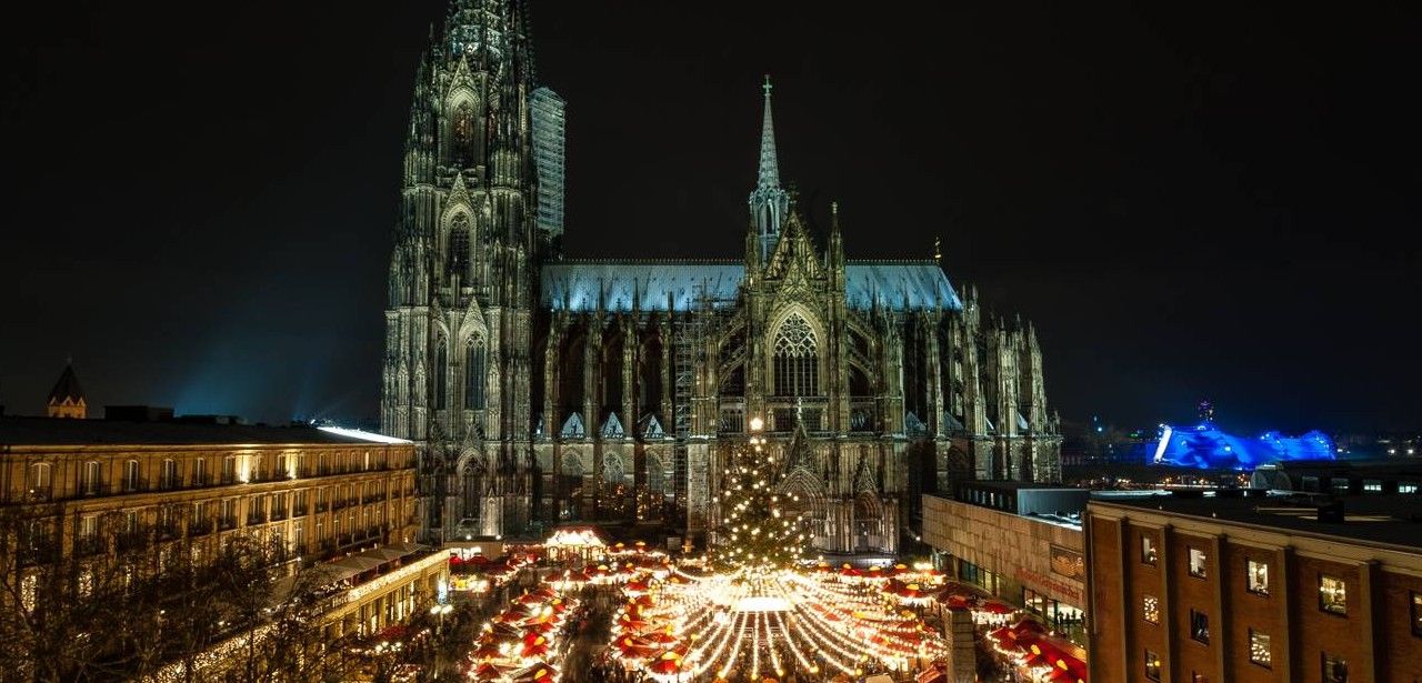 Weihnachtsmärkte in Köln 2023: Tradition, Lichterzauber und (Foto: AdobeStock 73168392 Ramses)